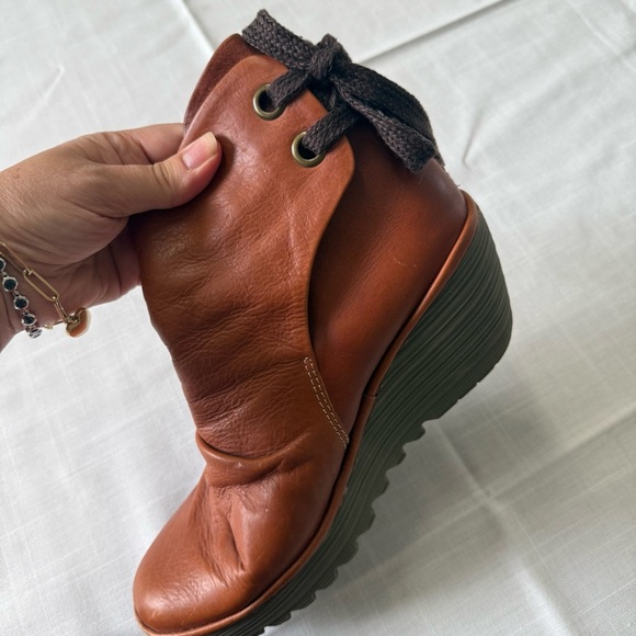 Fly London Chestnut Brown Yuma Yama Wedge Boot 9.5 /40 Booties - Picture 3 of 8